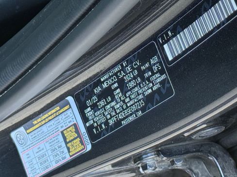 Used 2025 Kia K4 LXS image 30