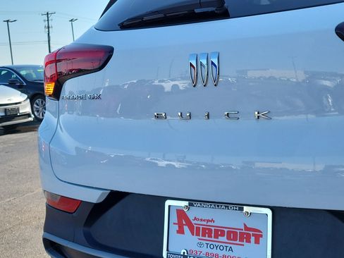 Used 2024 Buick Encore GX Preferred FWD image 7