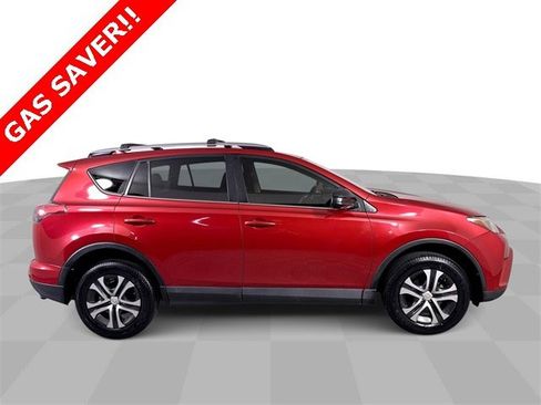 Used 2016 Toyota RAV4 LE image 9
