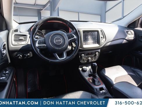 Used 2020 Jeep Compass Trailhawk AWD/4WD image 13