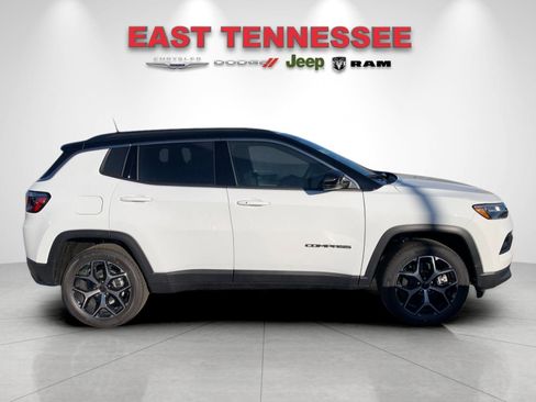 New 2026 Jeep Compass Limited image 2