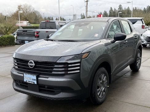 New 2026 Nissan Kicks S image 4