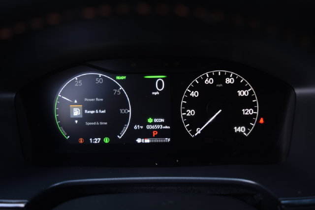 Used 2025 Honda CR-V Sport image 3