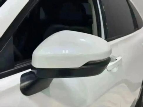 Used 2023 Honda HR-V EX-L image 43