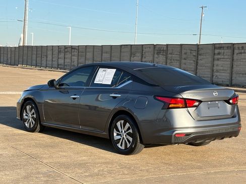 Certified 2025 Nissan Altima 2.5 S image 6