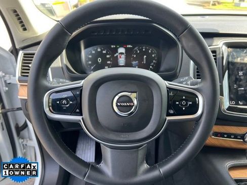 Used 2021 Volvo XC90 T6 Momentum AWD/4WD image 26