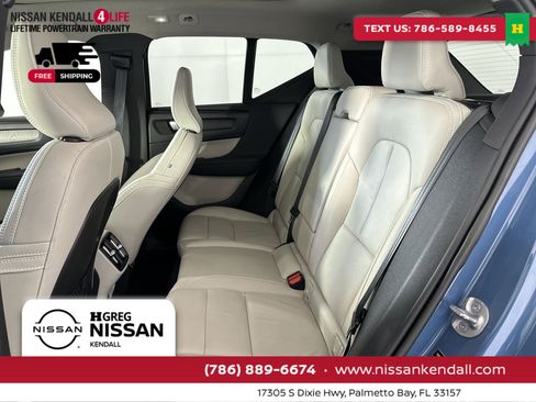 Used 2023 Volvo XC40 B5 Plus w/ Protection Package Premier image 27