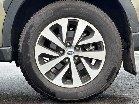 Used 2025 Subaru Outback Premium w/ Popular Package #1A AWD/4WD image 16