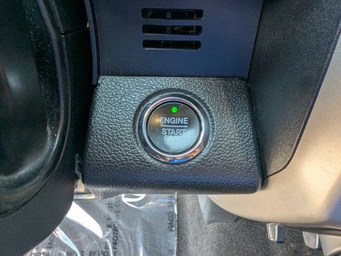 Used 2020 Ford F150 Lariat AWD/4WD image 18