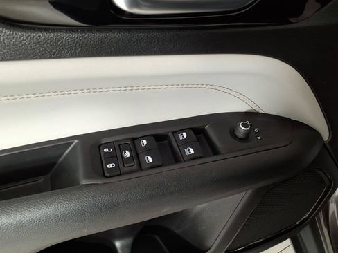 Used 2023 Jeep Compass Limited AWD/4WD image 14