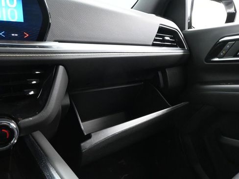 Used 2025 Chevrolet Suburban Premier image 30