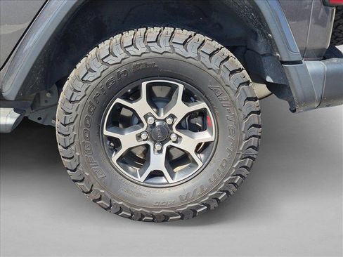 Used 2021 Jeep Wrangler Unlimited Rubicon w/ Steel Bumper Group AWD/4WD image 22