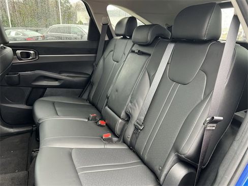 Certified 2023 Kia Sorento S image 22