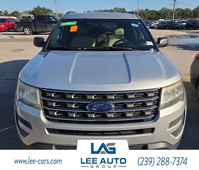 Used 2017 Ford Explorer FWD image 1