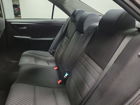 Used 2015 Toyota Camry LE FWD image 23