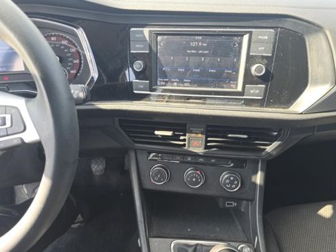 Used 2019 Volkswagen Jetta S FWD image 9