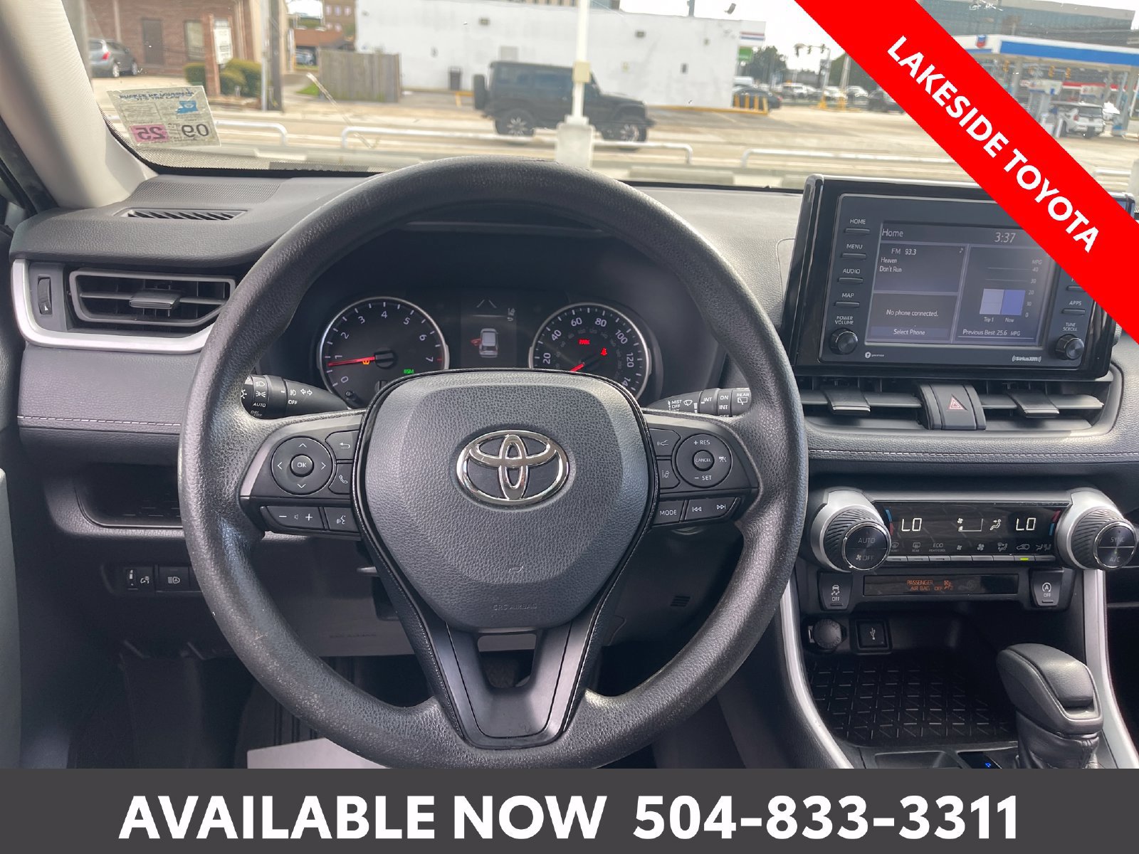 Used 2021 Toyota RAV4 XLE AWD/4WD image 22