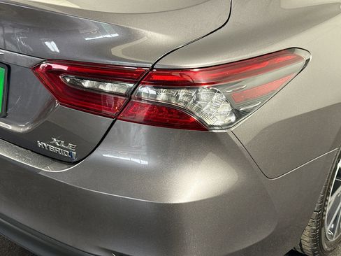 Used 2022 Toyota Camry XLE image 34