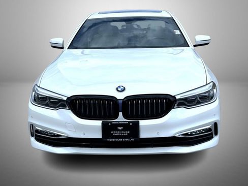 Used 2017 BMW 540i xDrive image 2