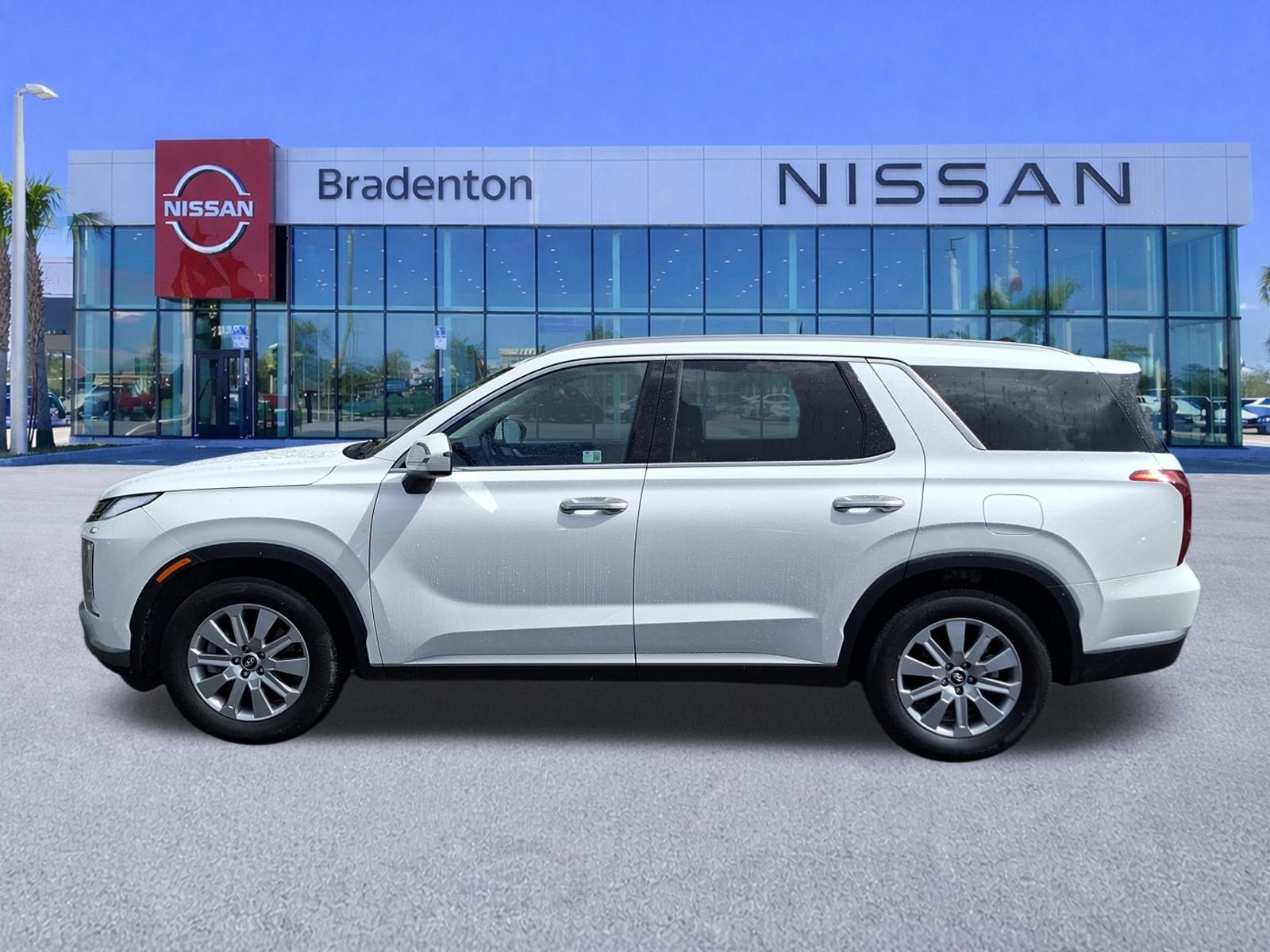 Used 2025 Hyundai Palisade SEL FWD image 8