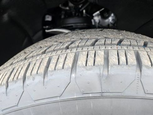 New 2026 GMC Yukon Elevation image 29