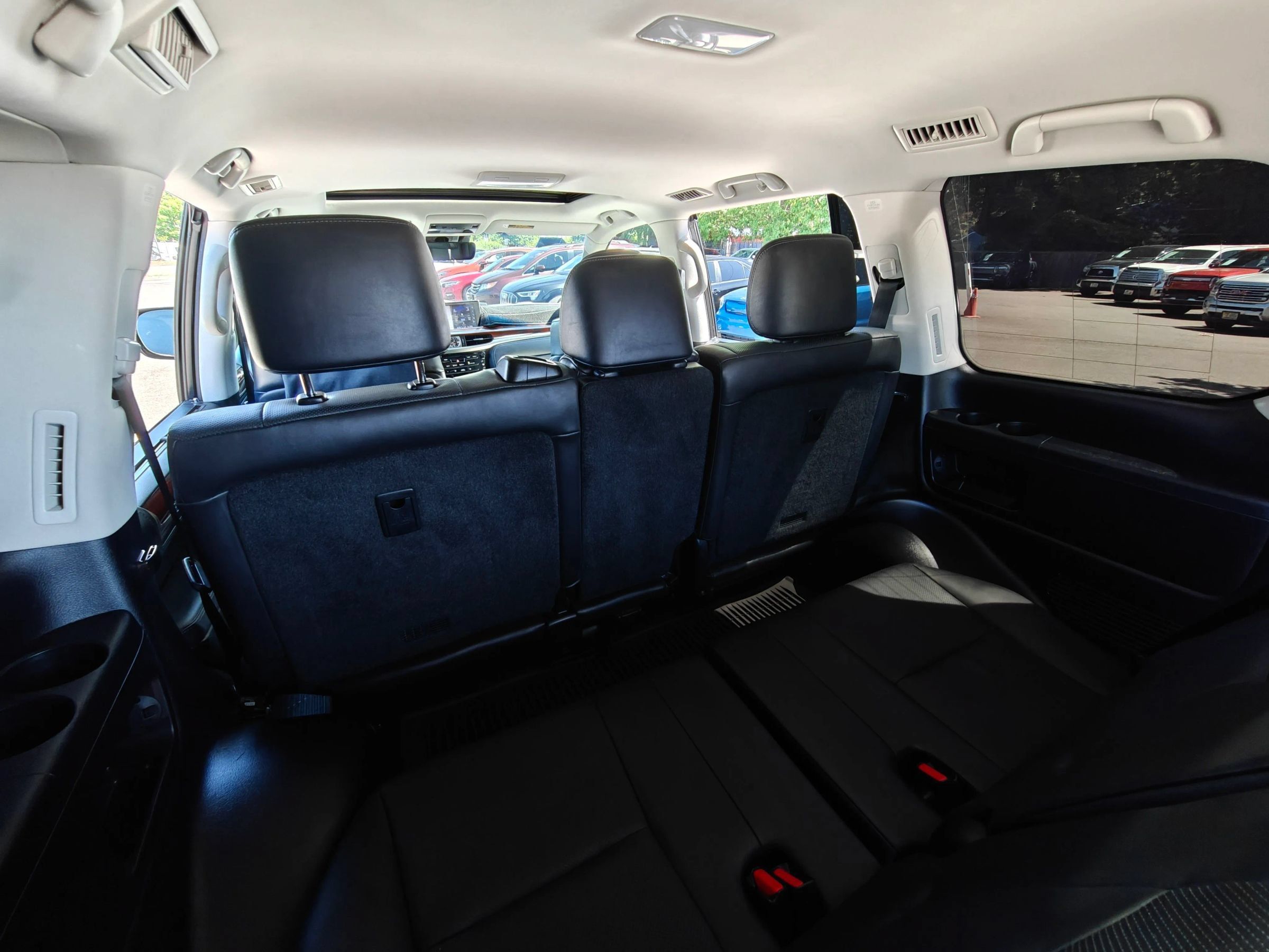Used 2018 Lexus LX 570 4WD image 55