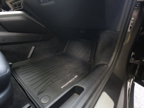 Used 2021 Porsche 911 GT3 RS image 88