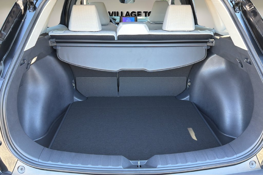 New 2026 Toyota Corolla Cross LE w/ Moonroof Package FWD image 16