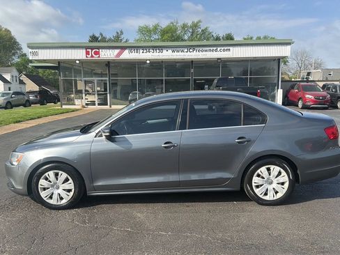 Used 2013 Volkswagen Jetta SE FWD image 8