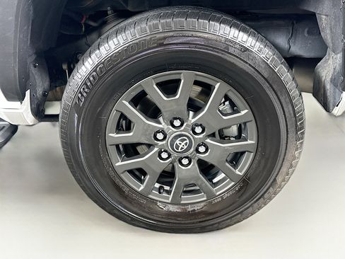 Used 2025 Toyota 4Runner SR5 image 11