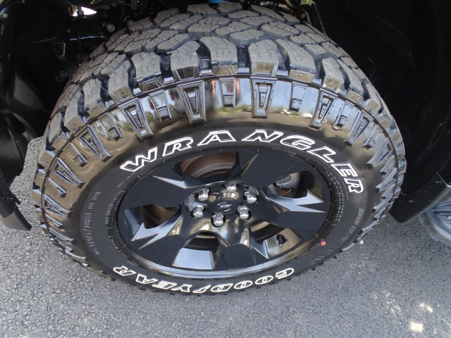 Used 2025 RAM 1500 Warlock AWD/4WD image 26