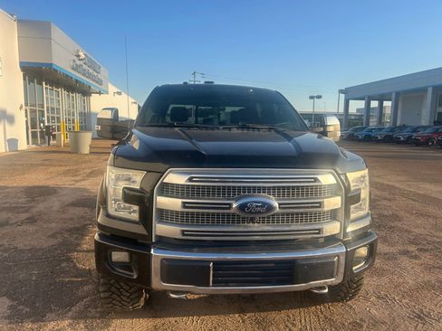 Used 2016 Ford F150 Platinum w/ Equipment Group 701A Luxury AWD/4WD image 3
