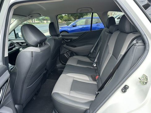Used 2020 Subaru Outback Onyx Edition XT AWD/4WD image 12