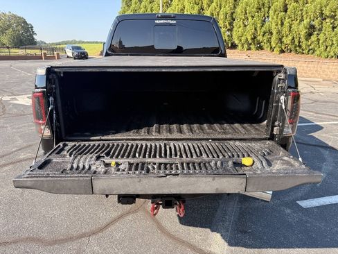 Used 2016 Ford F250 Lariat w/ Lariat Ultimate Package AWD/4WD image 30