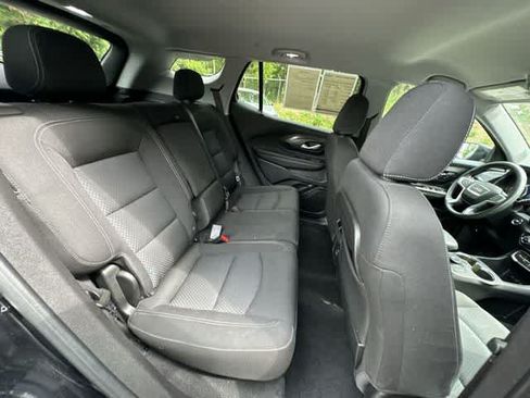 Used 2024 GMC Terrain SLE AWD/4WD image 23