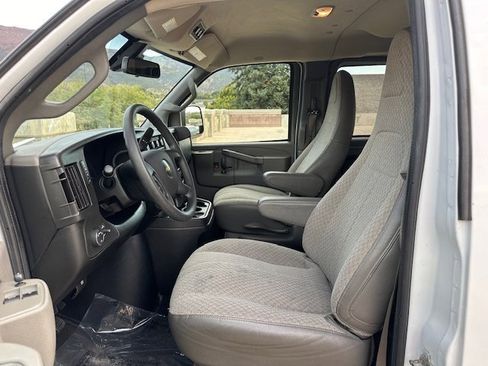 Used 2020 Chevrolet Express 2500 LT w/ LT Preferred Equipment Group image 11