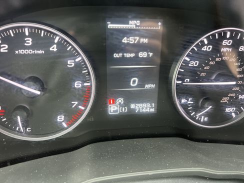 Certified 2025 Subaru Crosstrek 2.5i Premium AWD/4WD image 23
