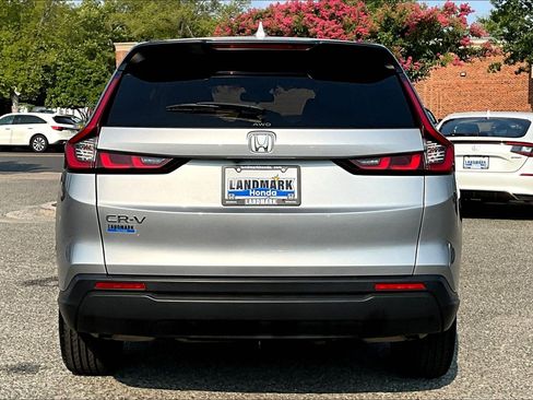 Used 2023 Honda CR-V EX image 4
