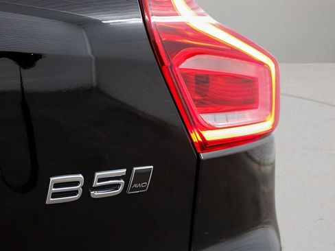 New 2026 Volvo XC40 B5 Core w/ Protection Package Premier AWD/4WD image 32