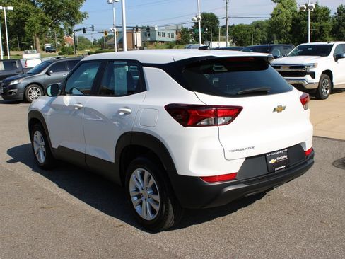 Used 2023 Chevrolet TrailBlazer LS FWD image 24