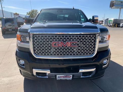 Used 2016 GMC Sierra 2500 Denali w/ Duramax Plus Package image 15