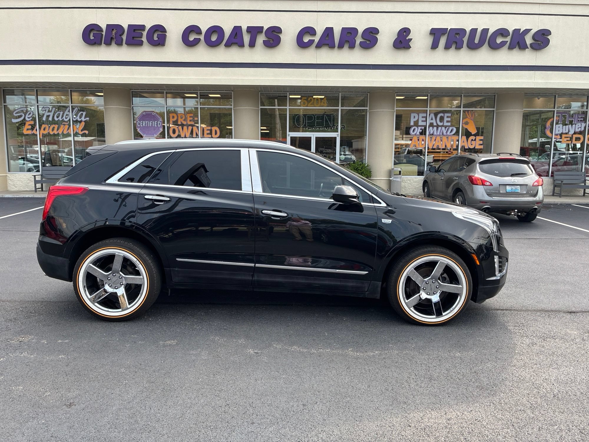 Used 2019 Cadillac XT5 Premium Luxury AWD/4WD image 2