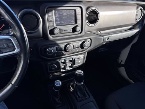 Used 2020 Jeep Gladiator Sport w/ Quick Order Package 24S image 17