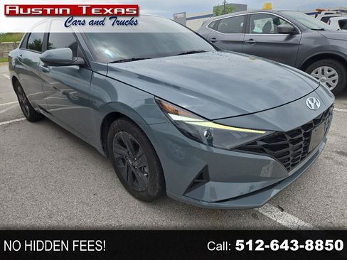 Used 2022 Hyundai Elantra Blue FWD image 1