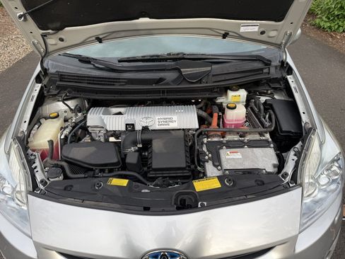 Used 2010 Toyota Prius Five w/ Navigation Pkg FWD image 30