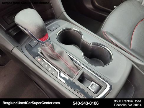 Used 2022 Chevrolet Equinox RS w/ RS Leather Package image 27