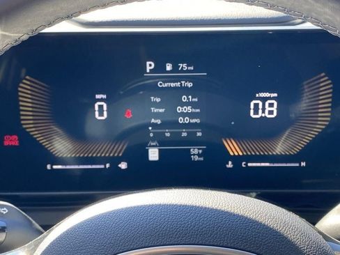 New 2026 Kia Carnival FWD image 9