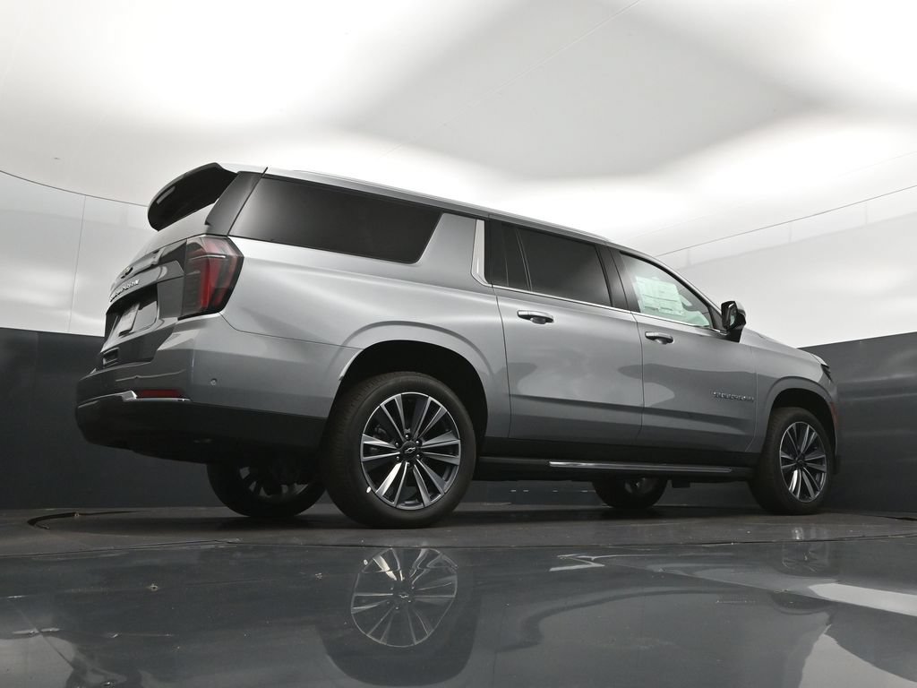 New 2026 Chevrolet Suburban LS RWD image 43