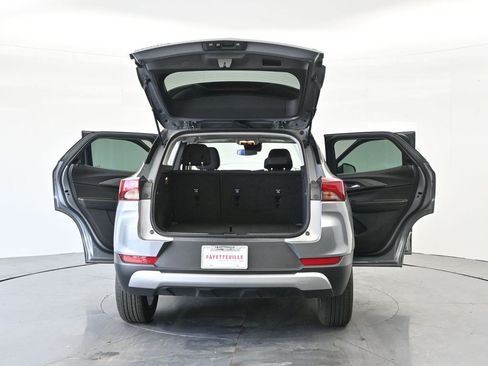 Used 2025 Chevrolet TrailBlazer LT FWD image 38