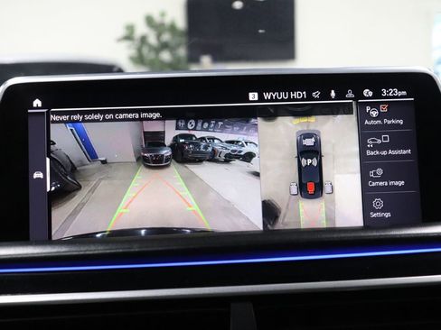 Used 2021 BMW M760i xDrive w/ Luxury Rear Seating Package image 15